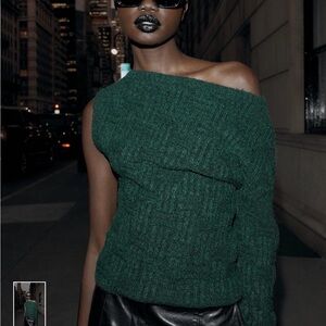 Zara Elegant Green Off-Shoulder Sweater